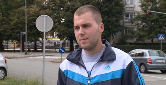 Pošteni mladić vratio novčanik vlasniku