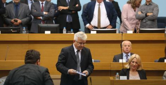 Тече рок за референдум 