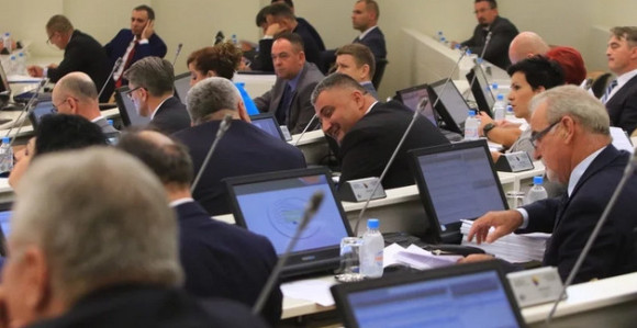 Parlamentarci opet o akcizama?