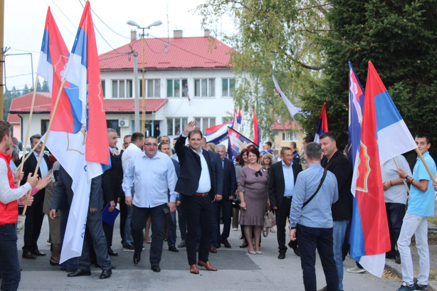 "Biću s narodom i u dobru i zlu"!