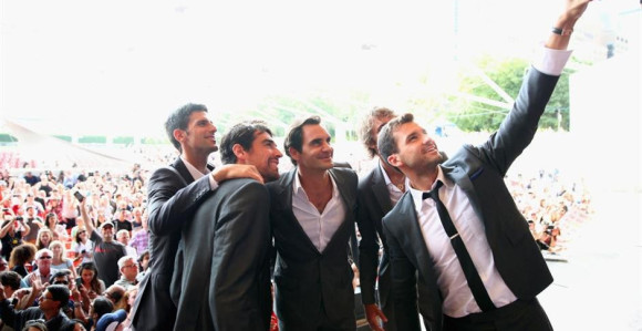 A sad nešto drugačije: Nole i Federer u istom timu!