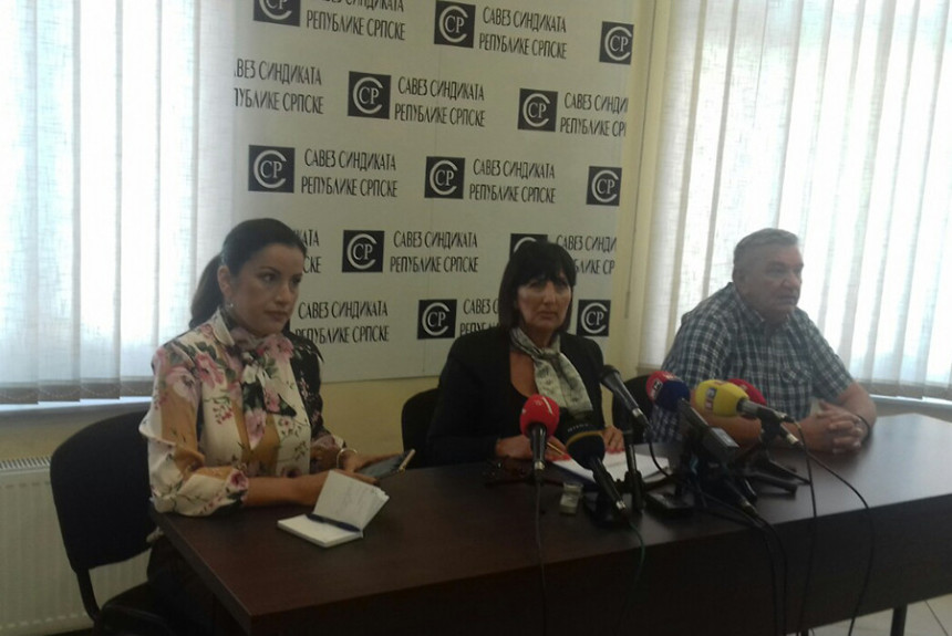SSRS: Vlada se mora obavezati da će plate rasti