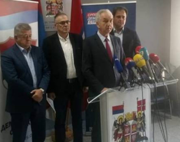 Информације према Вучићу ишле само с једне стране