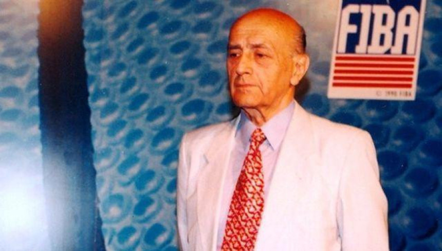 "Nebojša Popović, naš vječiti vođa"!