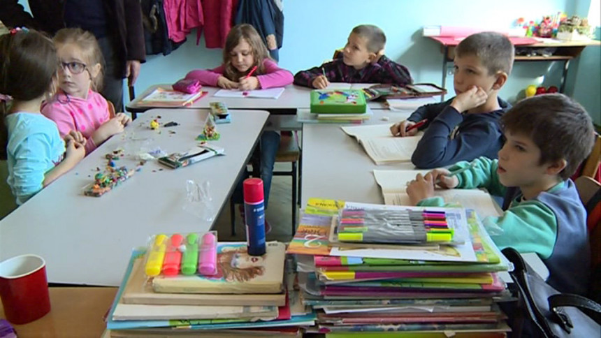Višegrad: Školarci bez mobilnih telefona