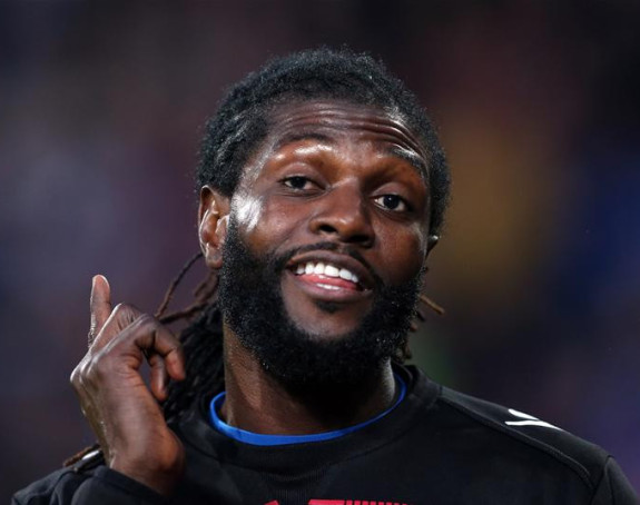 Adebajor našao klub! Ide Maradoninim stopama...