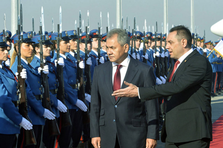 Šojgu u Beogradu na vojnoj paradi 