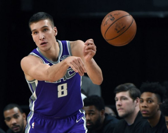Video: Bogdan pâsom kroz noge oduševio NBA!