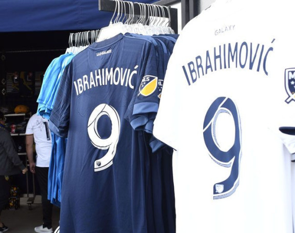 Grad anđela bi da zadrži svog Boga fudbala!