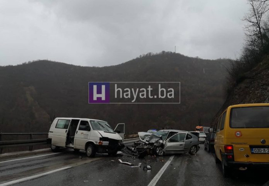 Težak sudar dva vozila kod Jablanice