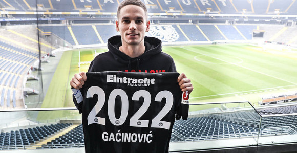 Gaćinović produžio ugovor sa Ajntrahtom!