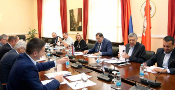 Dodik juri u direktan sukob sa NATO