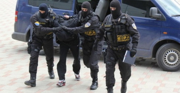 Hapšenja zbog krijumčarenja migranata