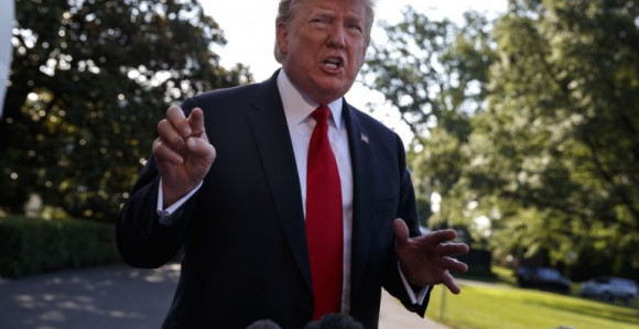 Trampov saradnik osuđen na 45 dana zatvora