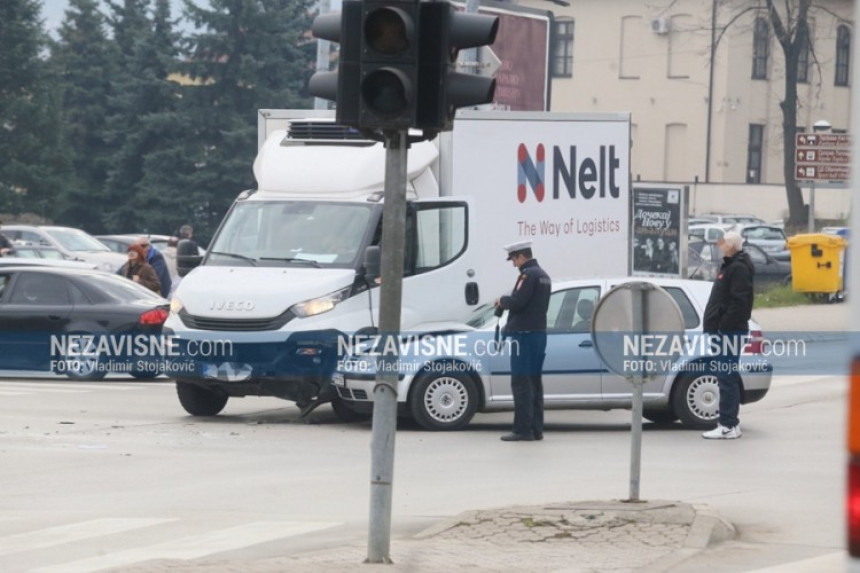 Banjaluka: Sudar golfa i kombija