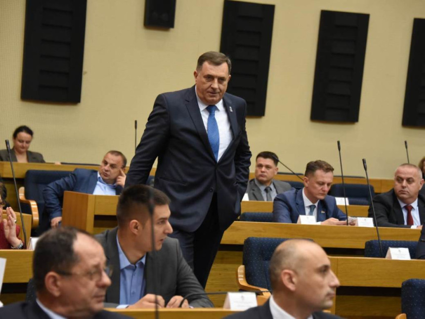 Dodik traži posebno zasjedanje NSRS o Programu reformi BiH