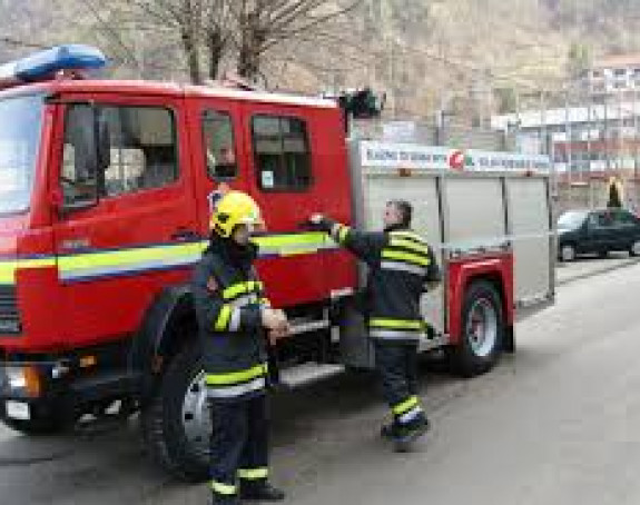 Srbac: Požar u privatnoj firmi