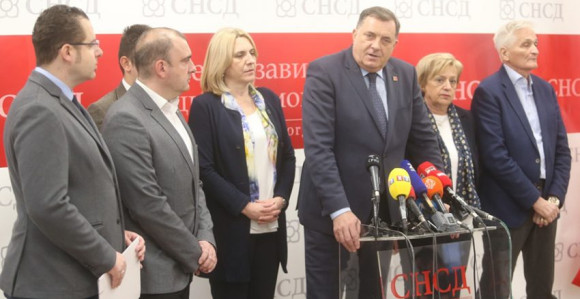 Dodikovo dodvoravanje Trampu prozreli i američki mediji (VIDEO)