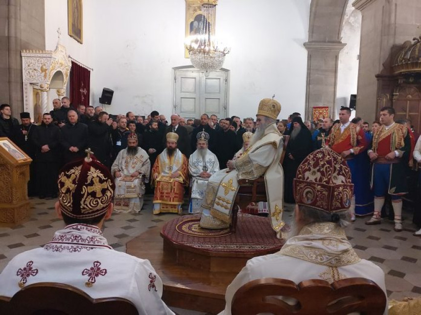 "Ако неко удари на храм, ударио је на све!"