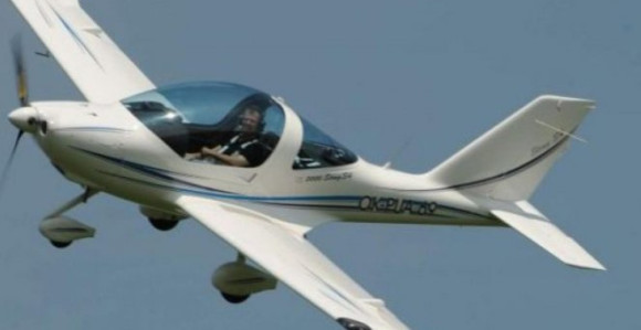 Srušio se avion u Alpima, poginuo pilot