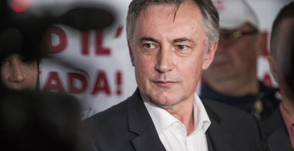 Prve nepravilnosti: Miroslav Škoro krši izbornu ćutnju