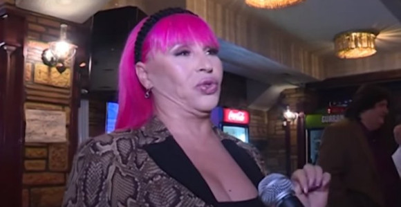 Da li će Zorica u novoj godini promeniti boju kose?!