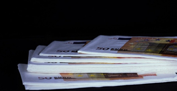 Пролазник нашао и вратио торбу са 16 хиљада евра