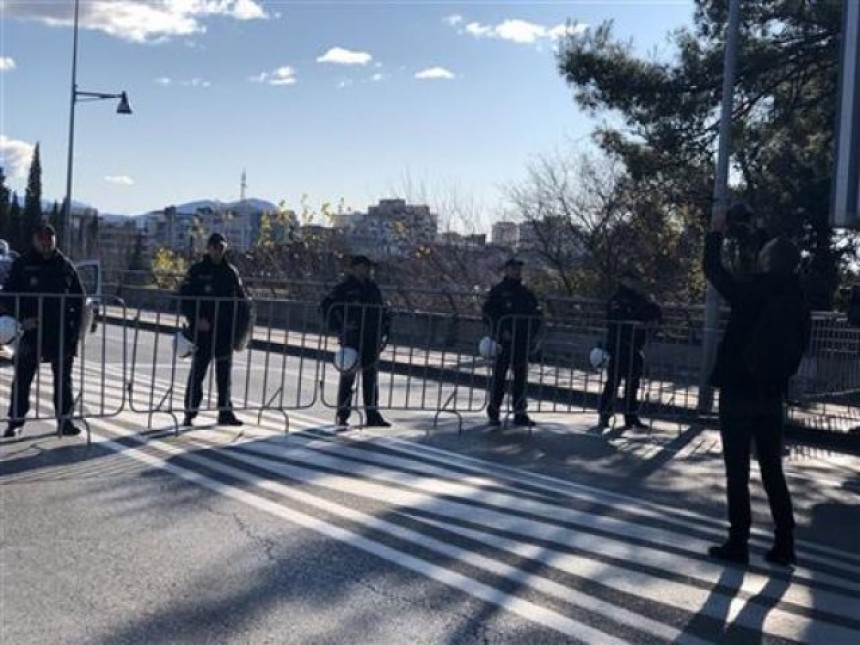 Policija blokirala skoro cijelu Podgoricu