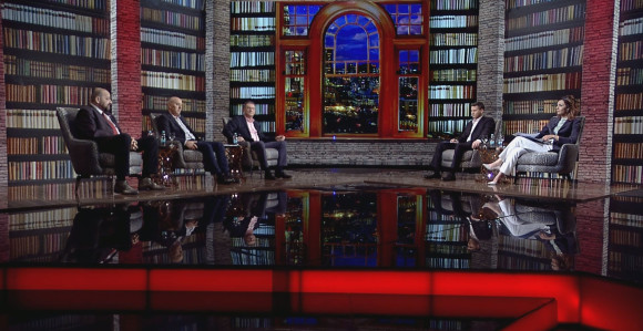 "Одлуку о путу ка НАТО-у донијети референдумом"