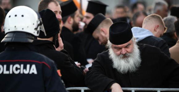 До Бадњег дана план за одбрану српских храмова