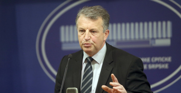 Apsurd da vlast drži protest protiv opozicije