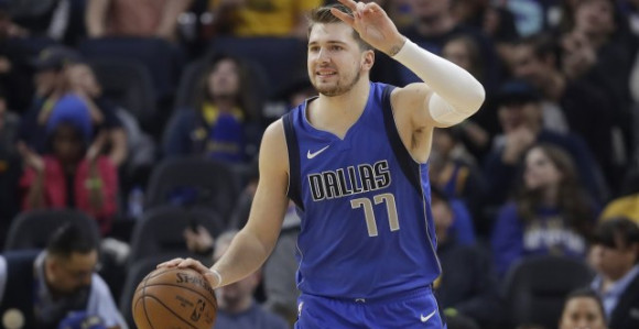 Luka Dončić nezadrživ! (VIDEO)