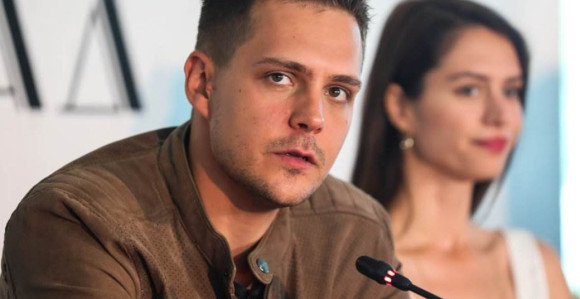 Biković i ekipa filma "Južni vetar" obradovali mališane u Tiršovoj!