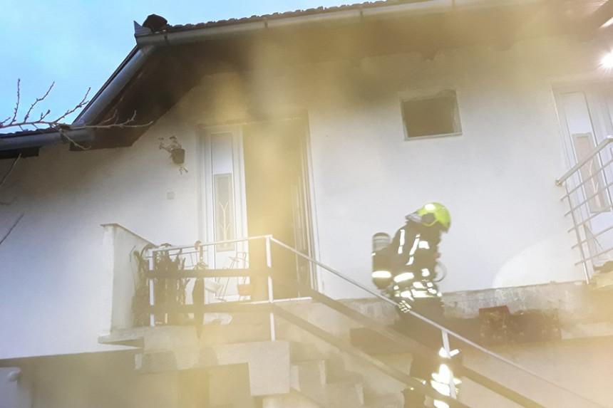 U požaru uništena porodična kuća u Banjaluci