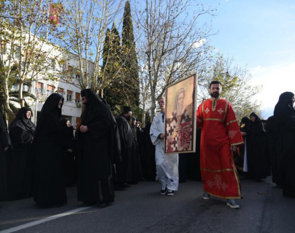 Након молебана, литија прошла улицама Подгорице