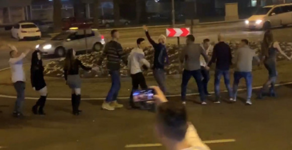 Zaigrali kolo oko kružnog toka u Zenici