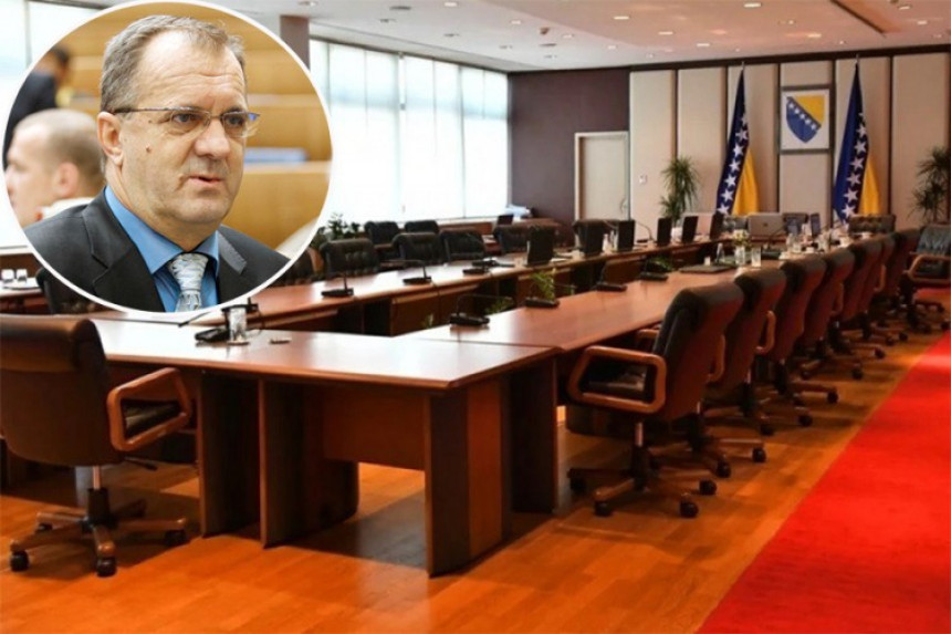 Komisija sutra odlučuje o izboru Mlađana Božovića