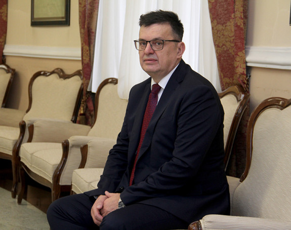 Izdvajanje više novca iz RS na nivo BiH više nije "šteta" za Srpsku?!