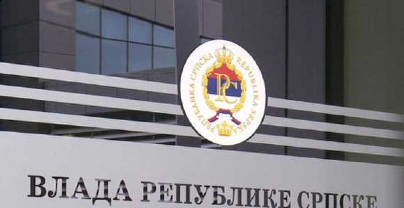 Za portparola traže filozofa, za vozača konobara