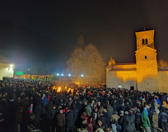 И вечерас масовни протесни скупови у Црној Гори