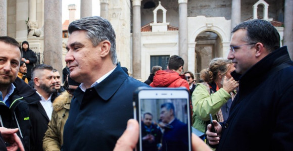 Milanović napadnut na biralištu