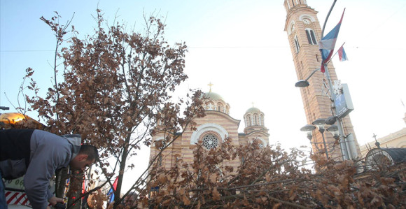 Badnjak dočekan ispred Sabornog hrama Hrista Spasitelja u Banjaluci
