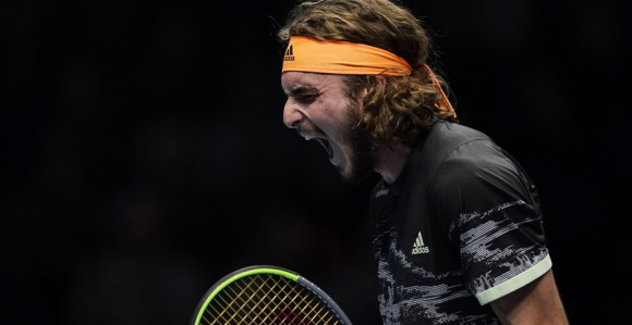 Nervozni Cicipas udario oca reketom (VIDEO)