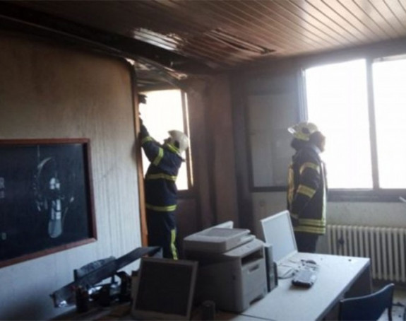 Пожар избио у просторијама Радио "Прњавор"