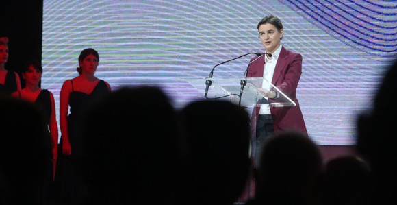 Brnabić: Srpska je simbol za mir i sigurnost