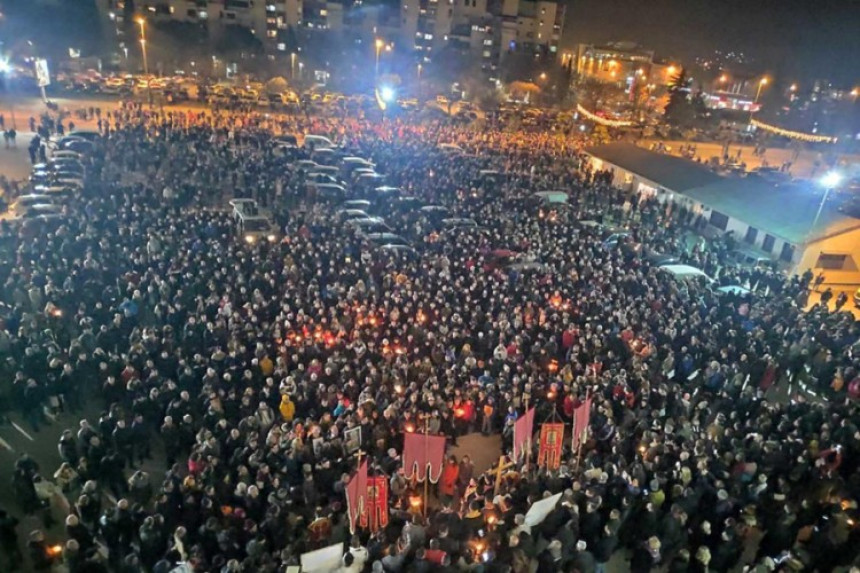 Ако је ова власт народна, нек чује глас народа