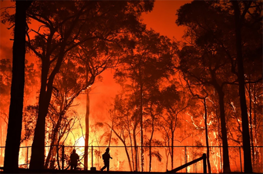 Мегапожар коначно стављен под контролу