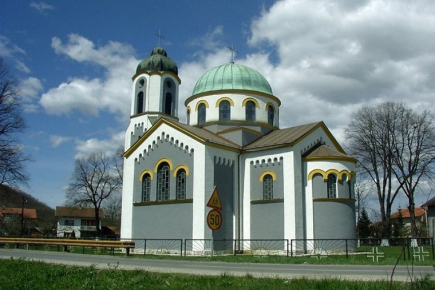 Obijena crkva u Blažuju, nestao novac