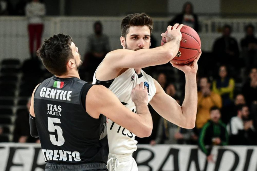 Crno-beli večeras deklasirali Trento