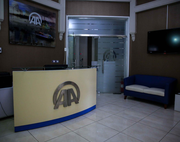 Policija upala u ured agencije Anadolija u Kairu